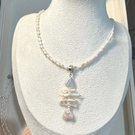 Baroque Pearl Fishbone Pendant Necklace